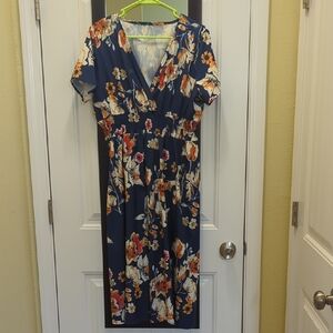 ⭐5/$25-SHEIN Navy Floral Midi Dress